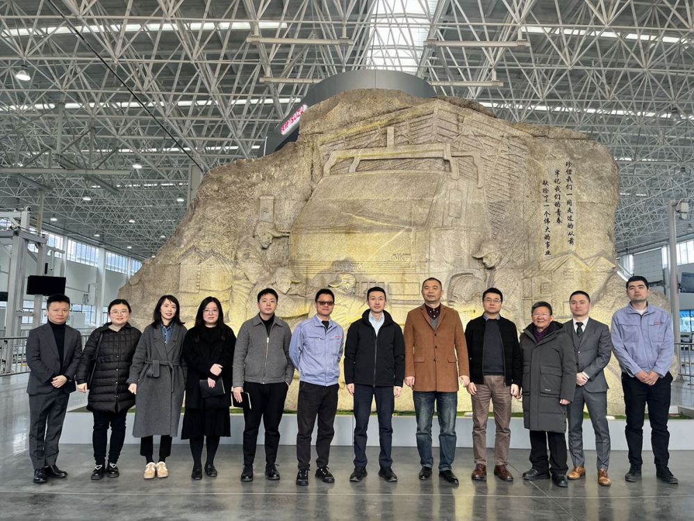 Join hands to seek new opportunities, collaborate with industry and research to embark on a new journey - our company and Chongqing Baodi Industrial visited Qingling Motors to deepen cooperation