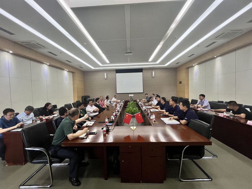 Cross border collaborative exploration of intelligent manufacturing and two-way empowerment to expand the market - entering the technical exchange of Lingyao factory